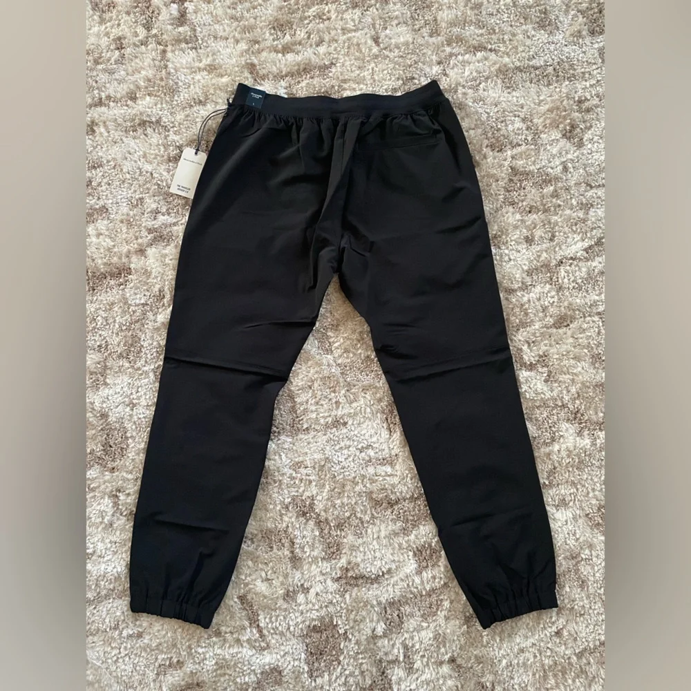 NWT Abercrombie Men's A&F Travel Jogger Black Pants Size Large